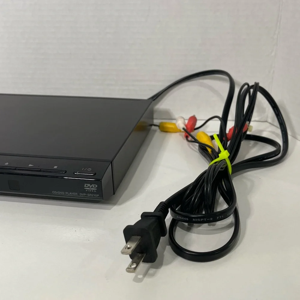 Sony CD/DVD Video Player Dolby Digital Compact Slim Black Model DVP-SR210P